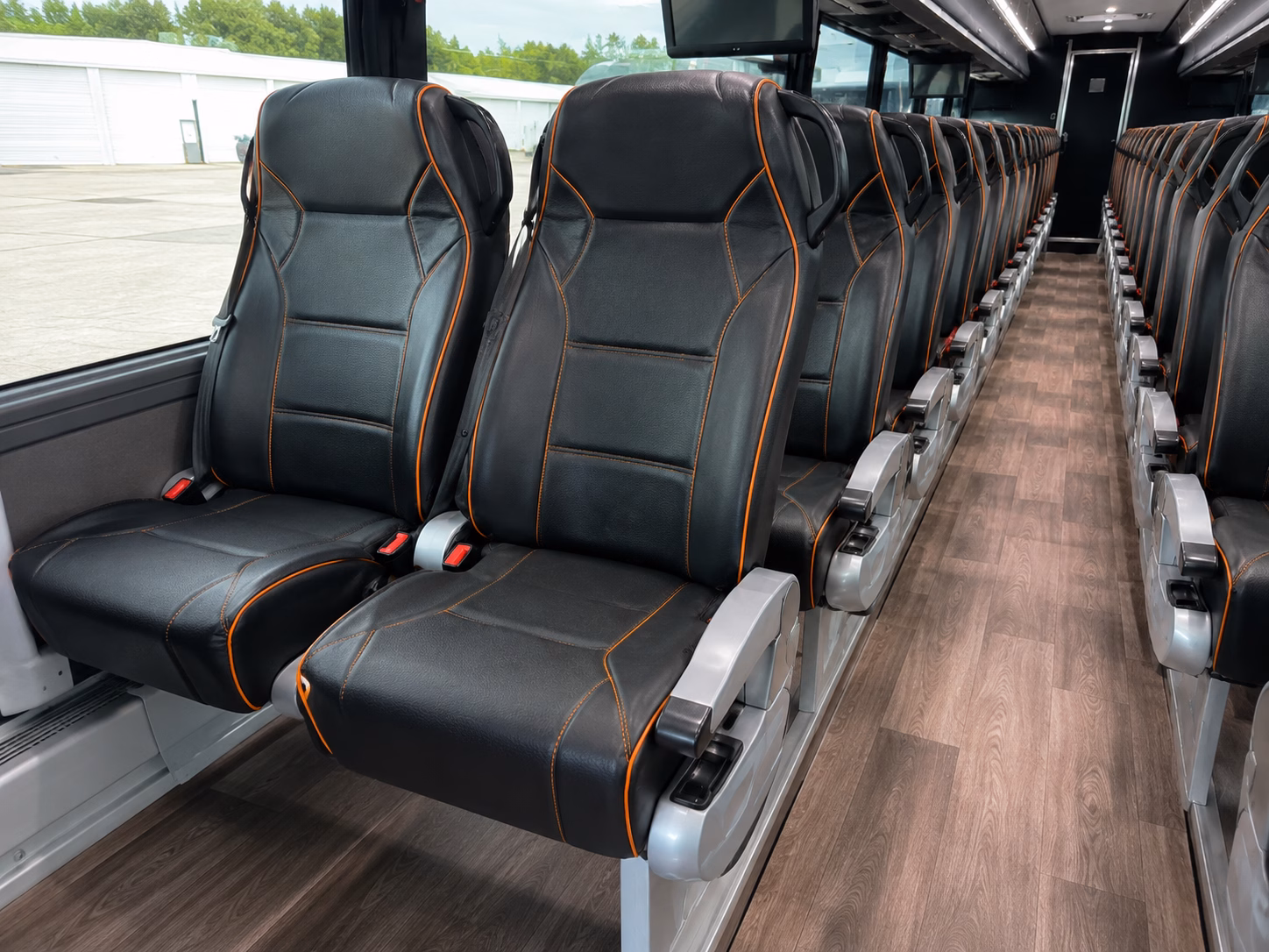 charter buses to yankees mets and bronx baseball games from norwalk